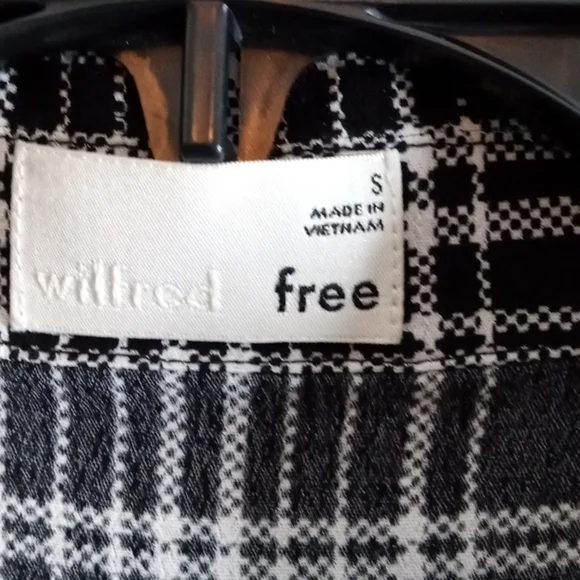 Aritzia Wilford free crop top - Picture 3 of 4